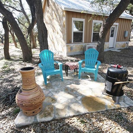 Cabins At Flite Acres-Desert Willow 윔벌리 외부 사진